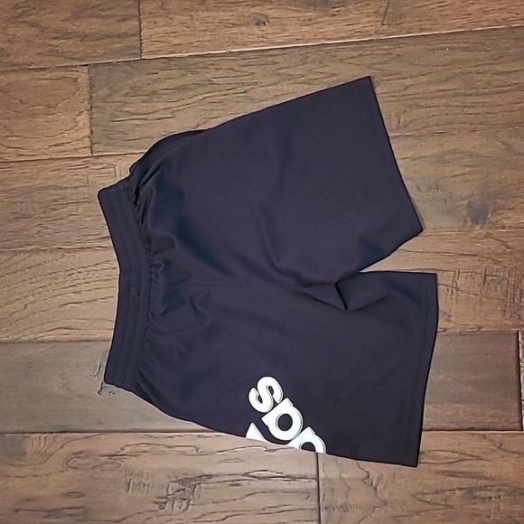 💰 Adidas boy's black shorts size Medium (10/12) - Picture 2 of 7